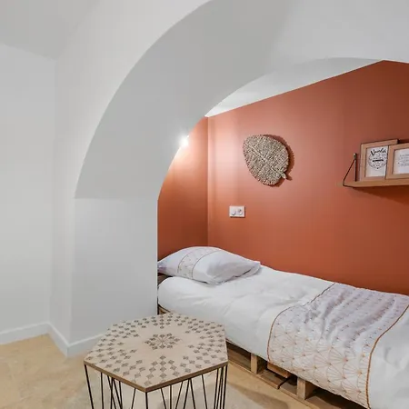 Joli Dans Les Collines