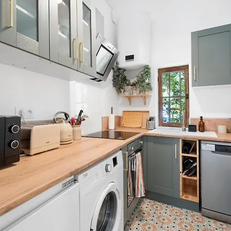 Joli Dans Les Collines